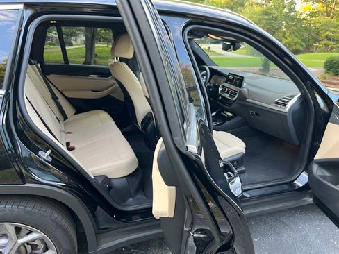 Used 2024 BMW X3 xDrive30i w/ Convenience Package w/ZPA AWD/4WD image 17