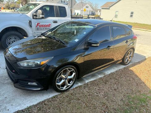 Used 2015 Ford Focus ST w/ Equipment Group 402A image 14