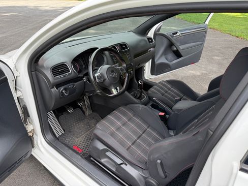 Used 2012 Volkswagen GTI 2-Door FWD image 16