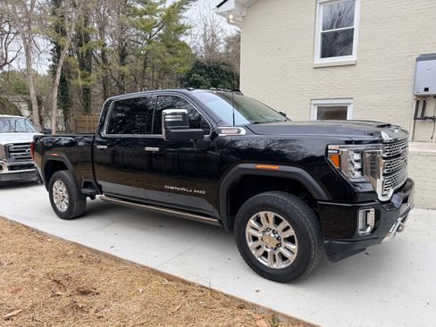 Used 2022 GMC Sierra 3500 Denali w/ Denali Ultimate Package image 5