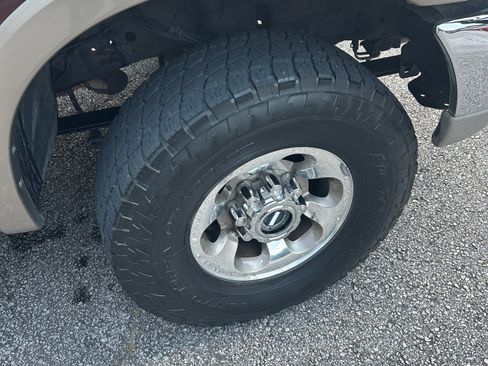 Used 2004 Ford F250 King Ranch AWD/4WD image 9