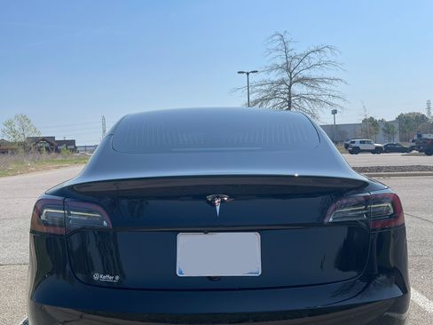 Used 2020 Tesla Model 3 Standard Range Plus image 13