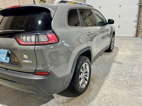 Used 2020 Jeep Cherokee Latitude Plus image 6