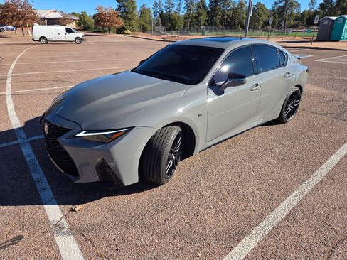 Used 2022 Lexus IS 500 image 5