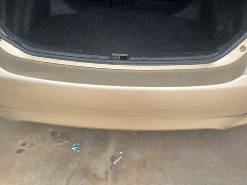 Used 2013 Toyota Corolla LE FWD image 9