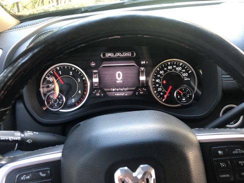 Used 2020 RAM 2500 Laramie AWD/4WD image 6