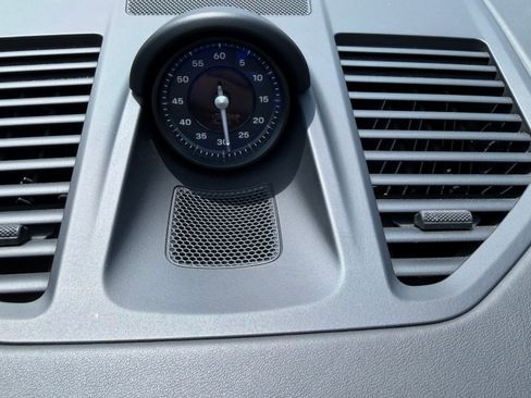 Used 2024 Porsche 911 Carrera image 15