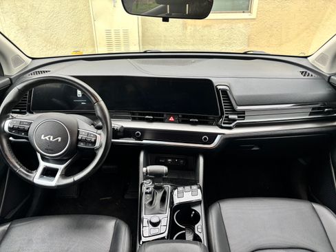 Used 2023 Kia Sportage EX image 12