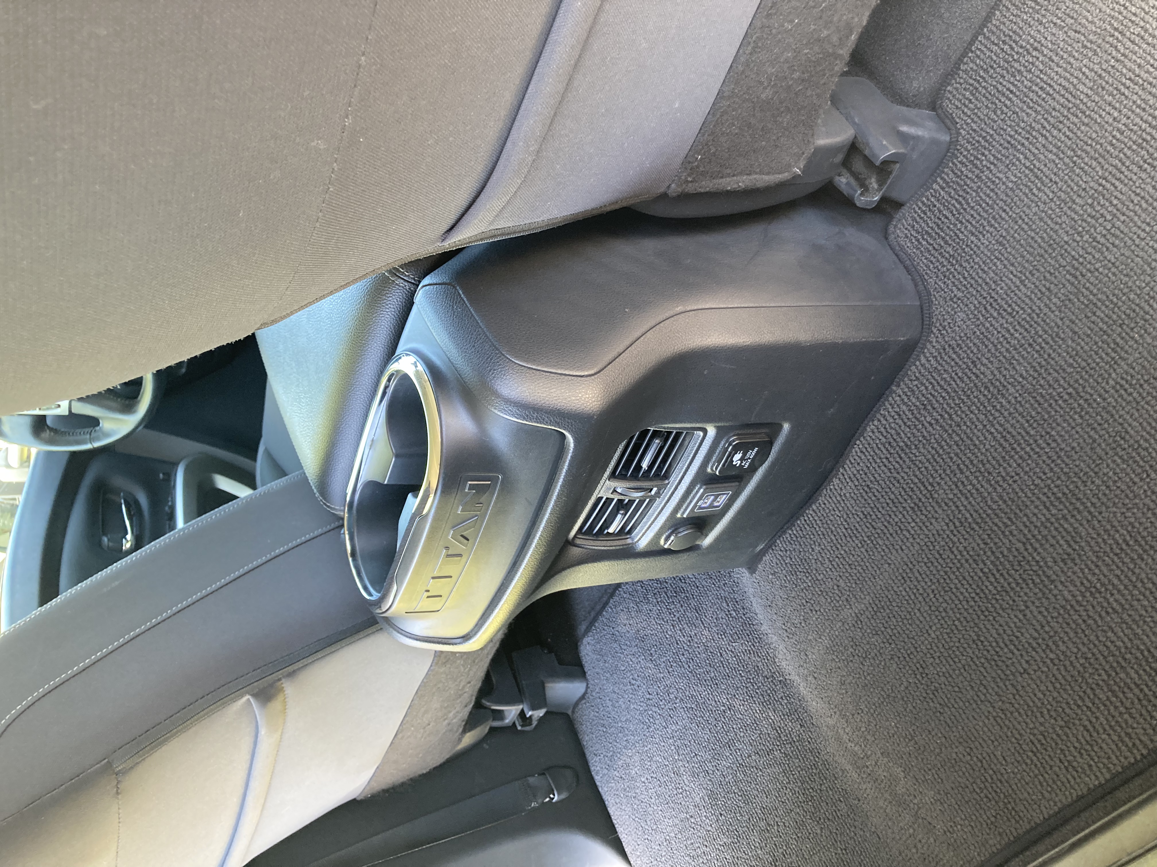 Used 2021 Nissan Titan SV w/ SV Convenience Package RWD image 20