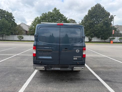Used 2013 Nissan NV 2500 SV w/ Technology Pkg RWD image 9