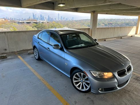 Used 2011 BMW 328i xDrive Sedan image 12