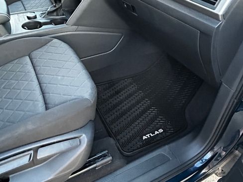 Used 2021 Volkswagen Atlas S image 13