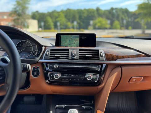 Used 2016 BMW 340i Sedan RWD image 6