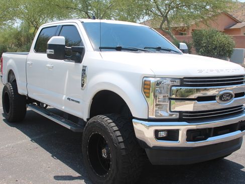 Used 2019 Ford F350 Lariat w/ Lariat Value Package image 2
