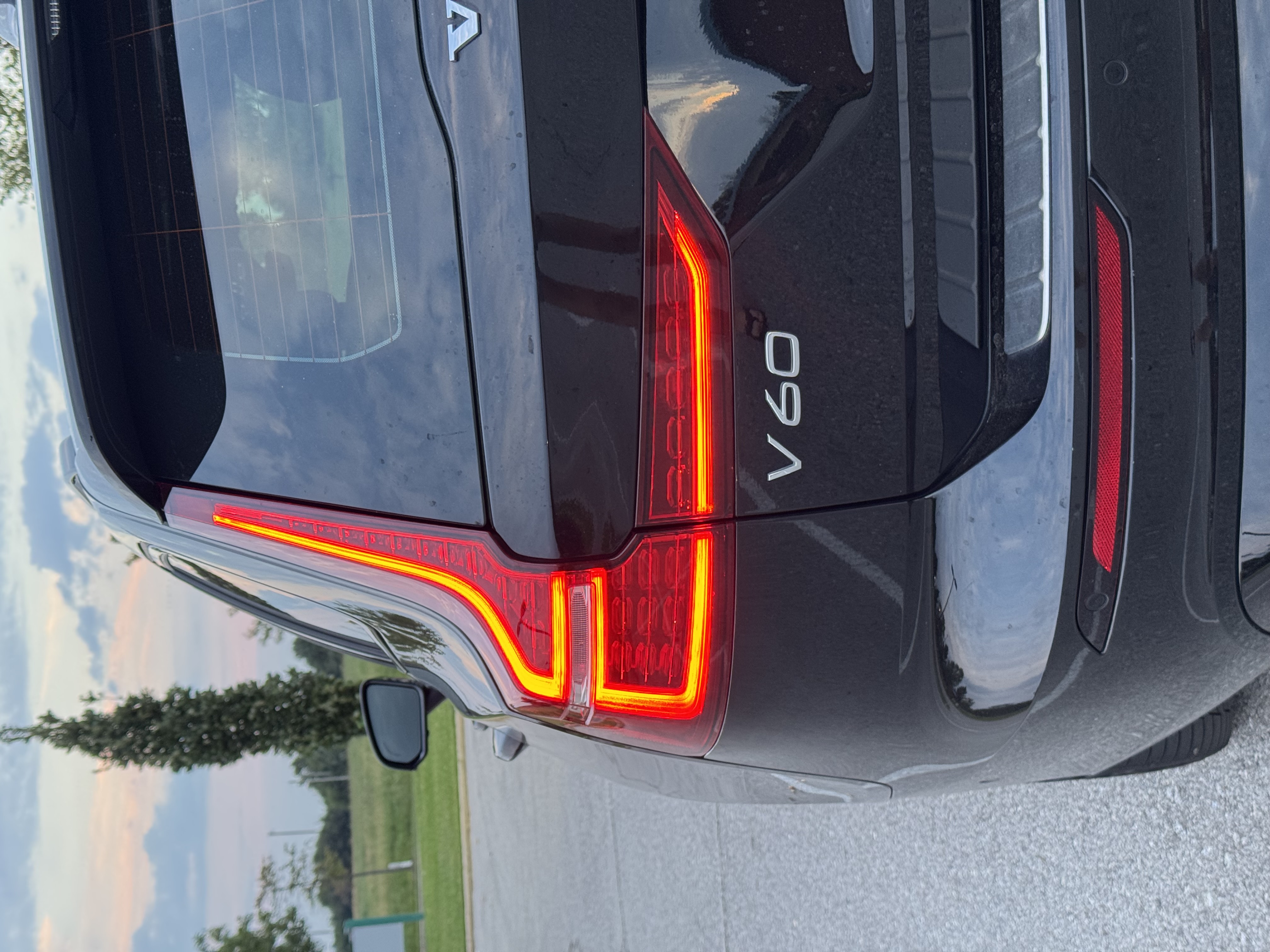 Used 2024 Volvo V60 T8 Polestar AWD/4WD image 25