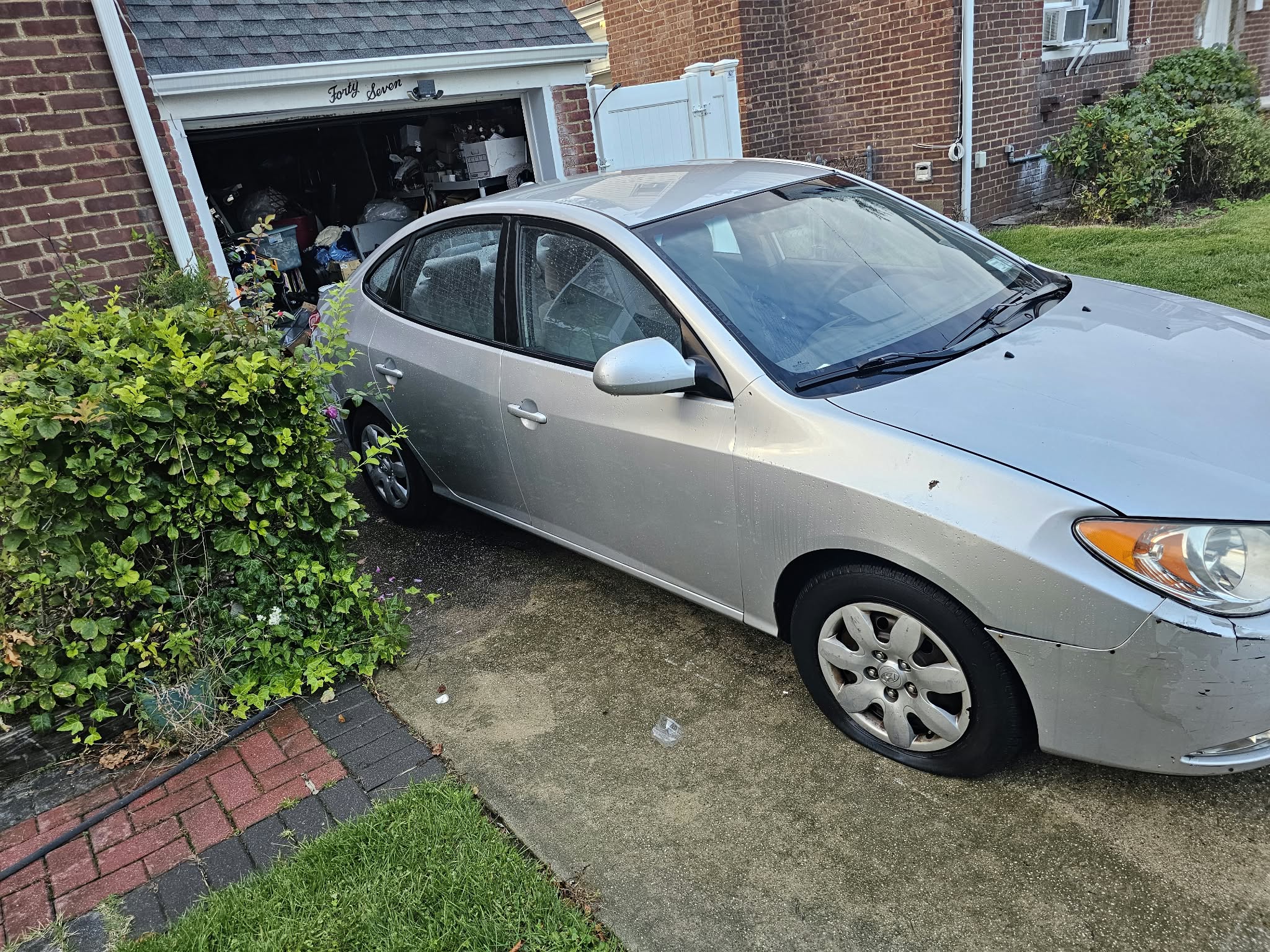Used 2008 Hyundai Elantra SE FWD image 1