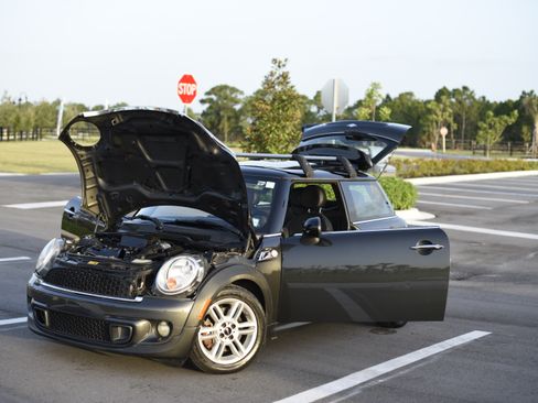 Used 2013 MINI Cooper S FWD image 11
