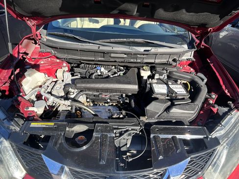 Used 2015 Nissan Rogue SV image 9