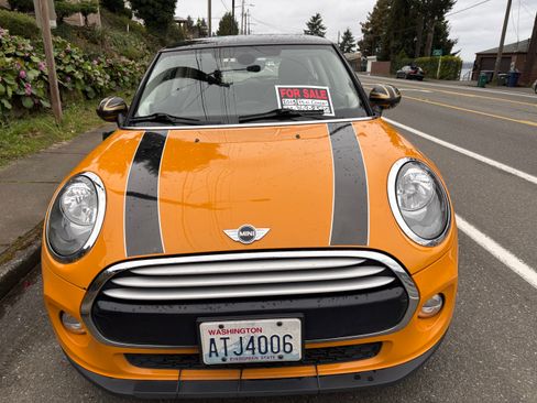Used 2015 MINI Cooper 2-Door Hardtop image 6