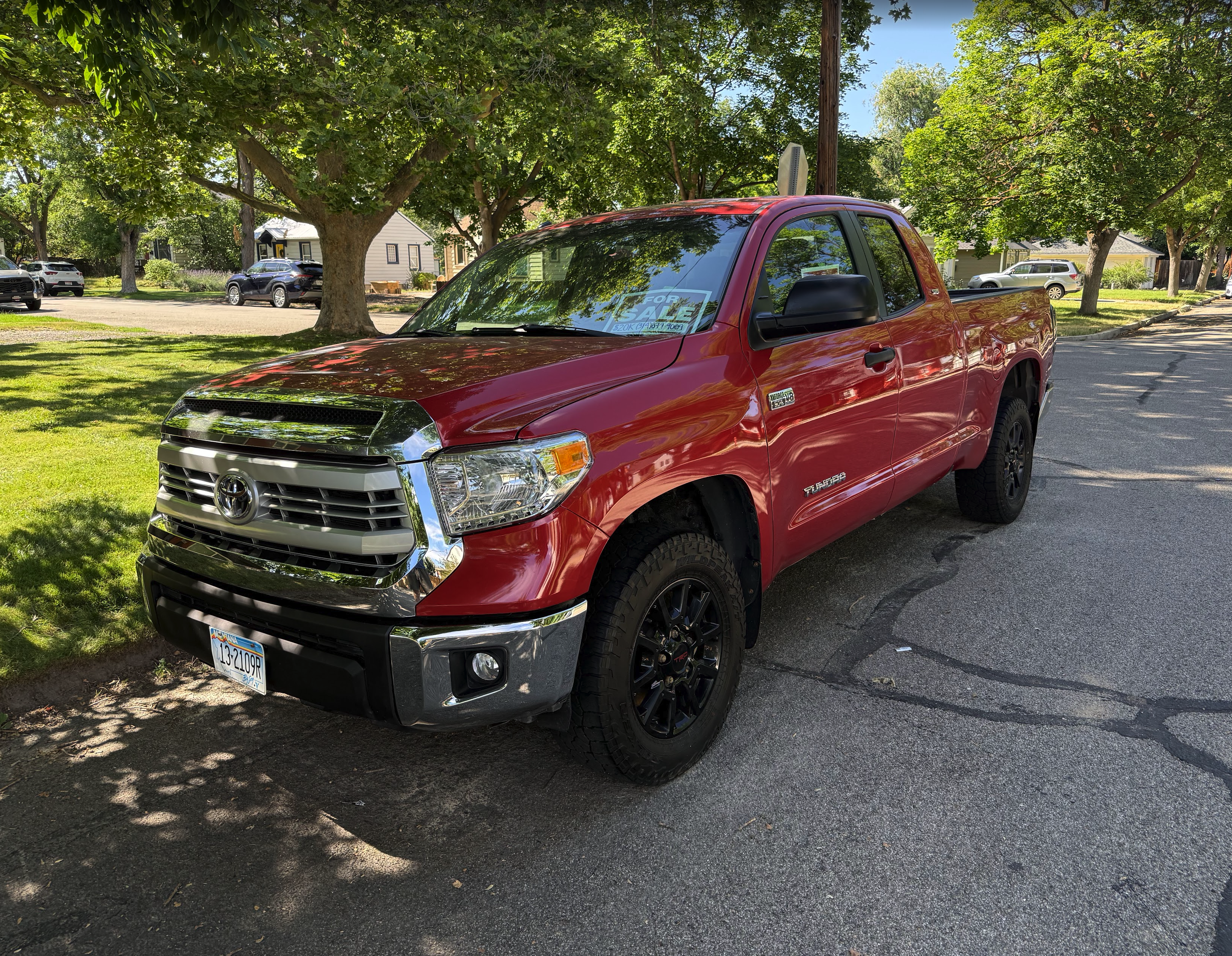 Used 2014 Toyota Tundra SR5 AWD/4WD image 1