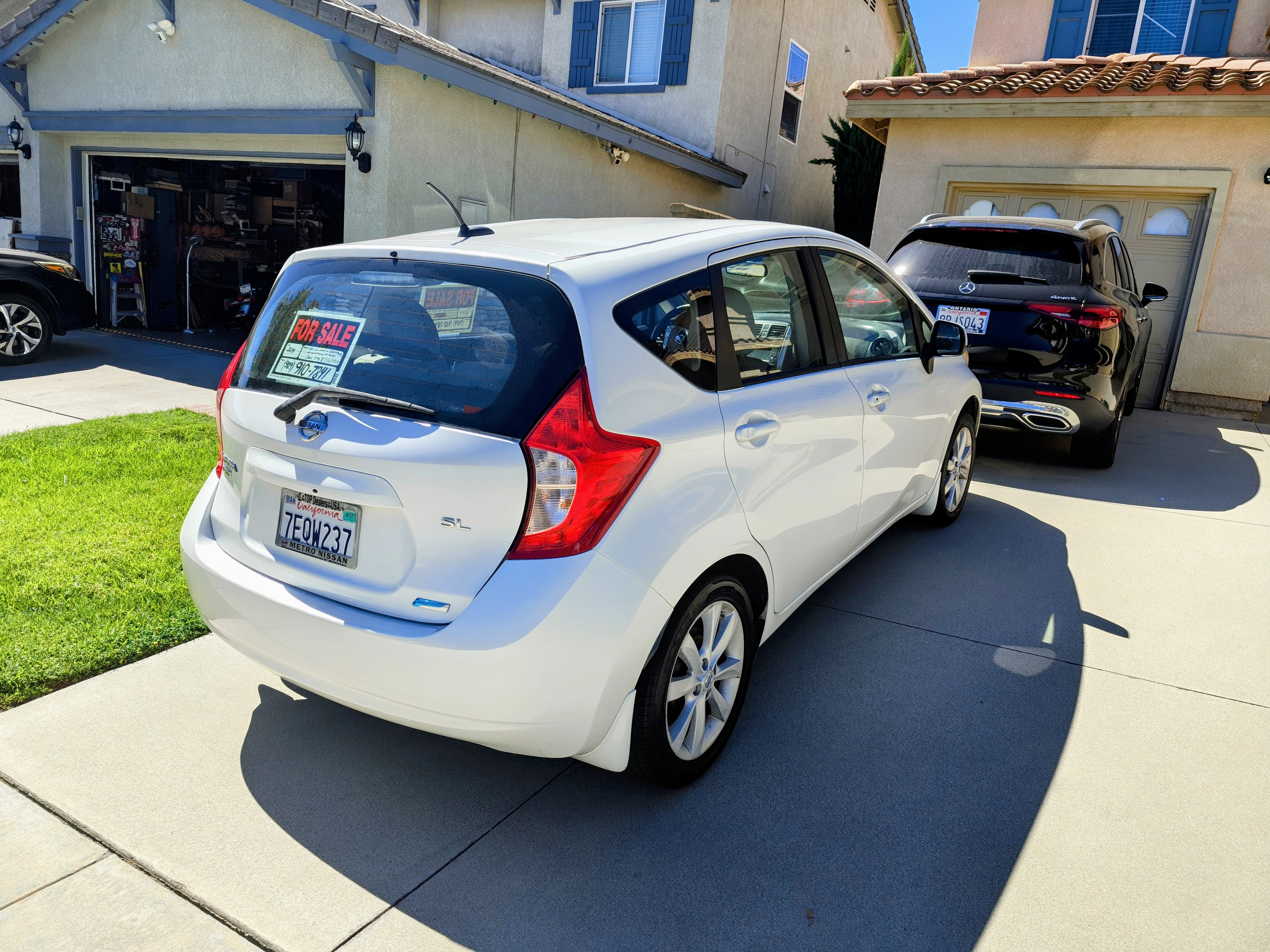 Used 2014 Nissan Versa Note SV w/ SL Package FWD image 5
