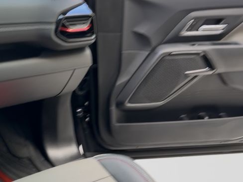 Used 2026 Chevrolet Silverado EV Trail Boss image 28