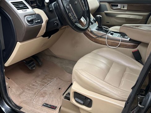 Used 2013 Land Rover Range Rover Sport HSE LUX w/ HSE Luxury Silver Pkg image 9