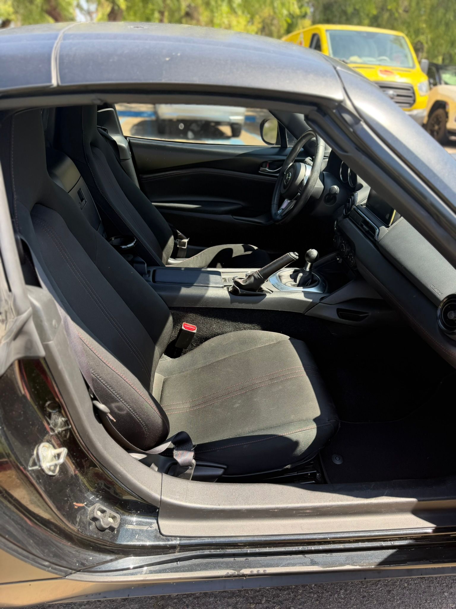 Used 2017 MAZDA MX-5 Miata RF Club RWD image 9