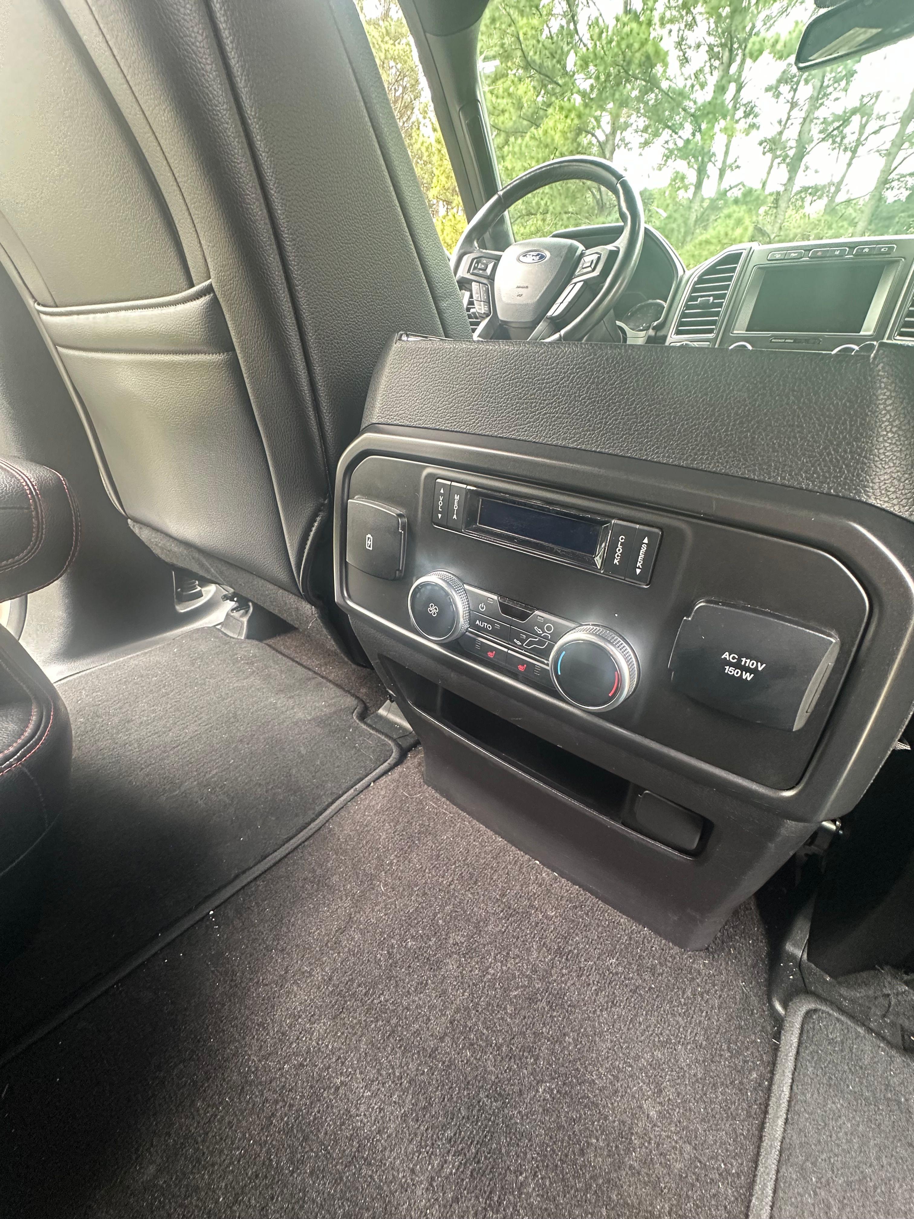 Used 2019 Ford Expedition Limited w/ Equipment Group 303A AWD/4WD image 29