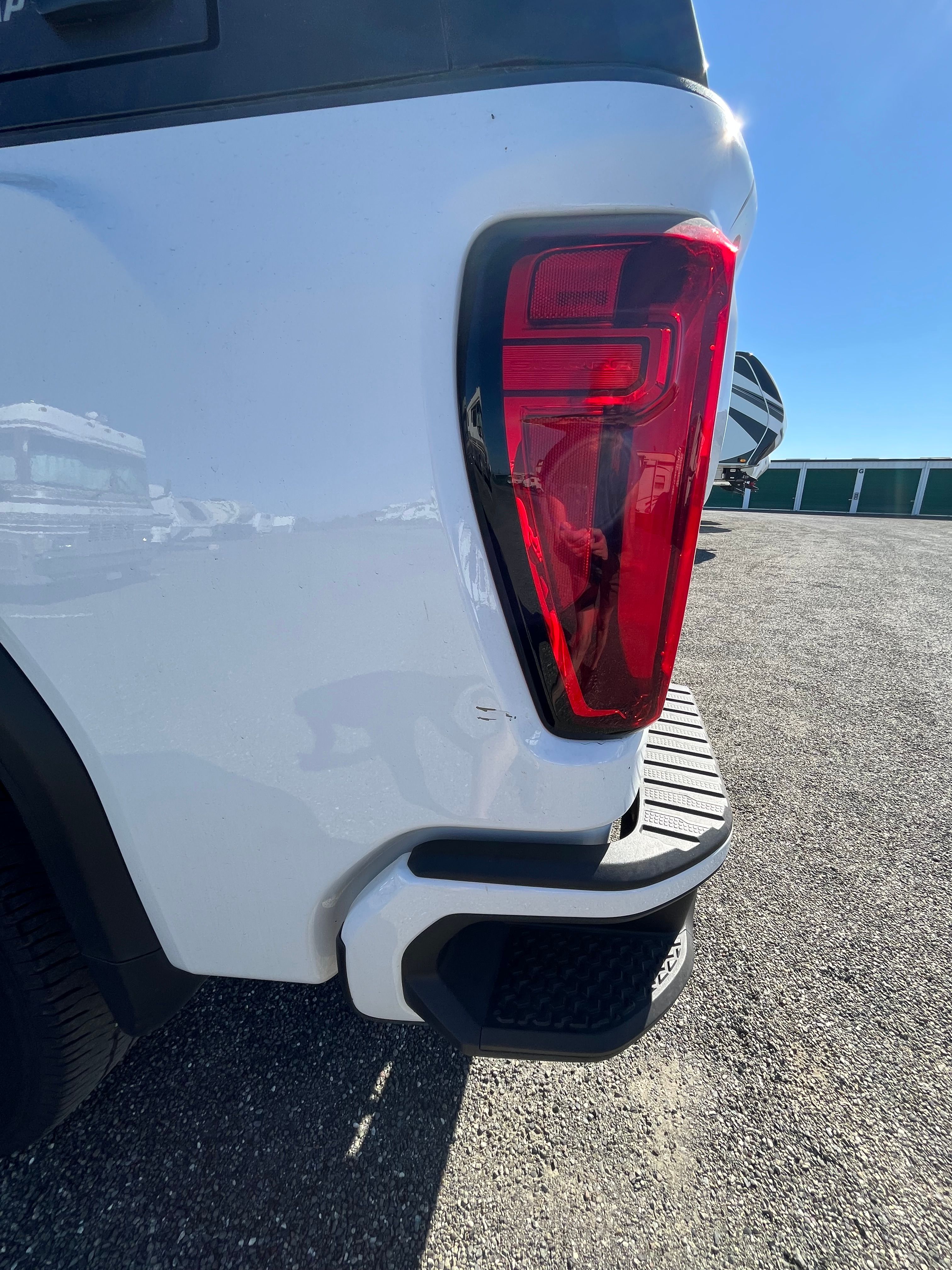 Used 2022 GMC Sierra 2500 AT4 w/ AT4 Preferred Package AWD/4WD image 8