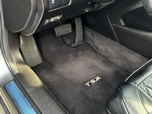 Used 2010 Acura TSX Sedan image 18