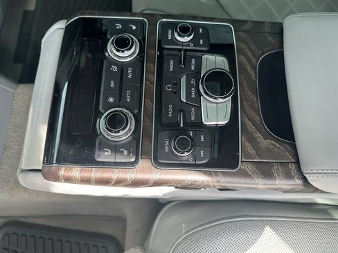 Used 2016 Audi A8 L 4.0T image 19