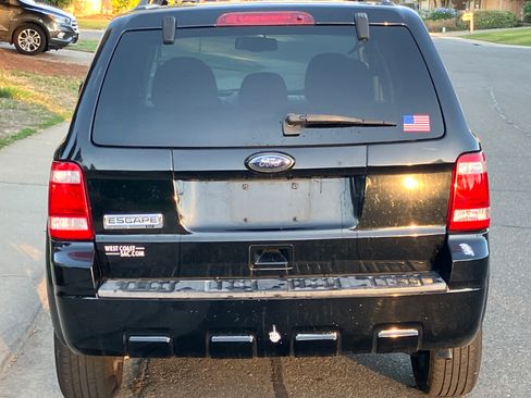 Used 2010 Ford Escape XLT image 12