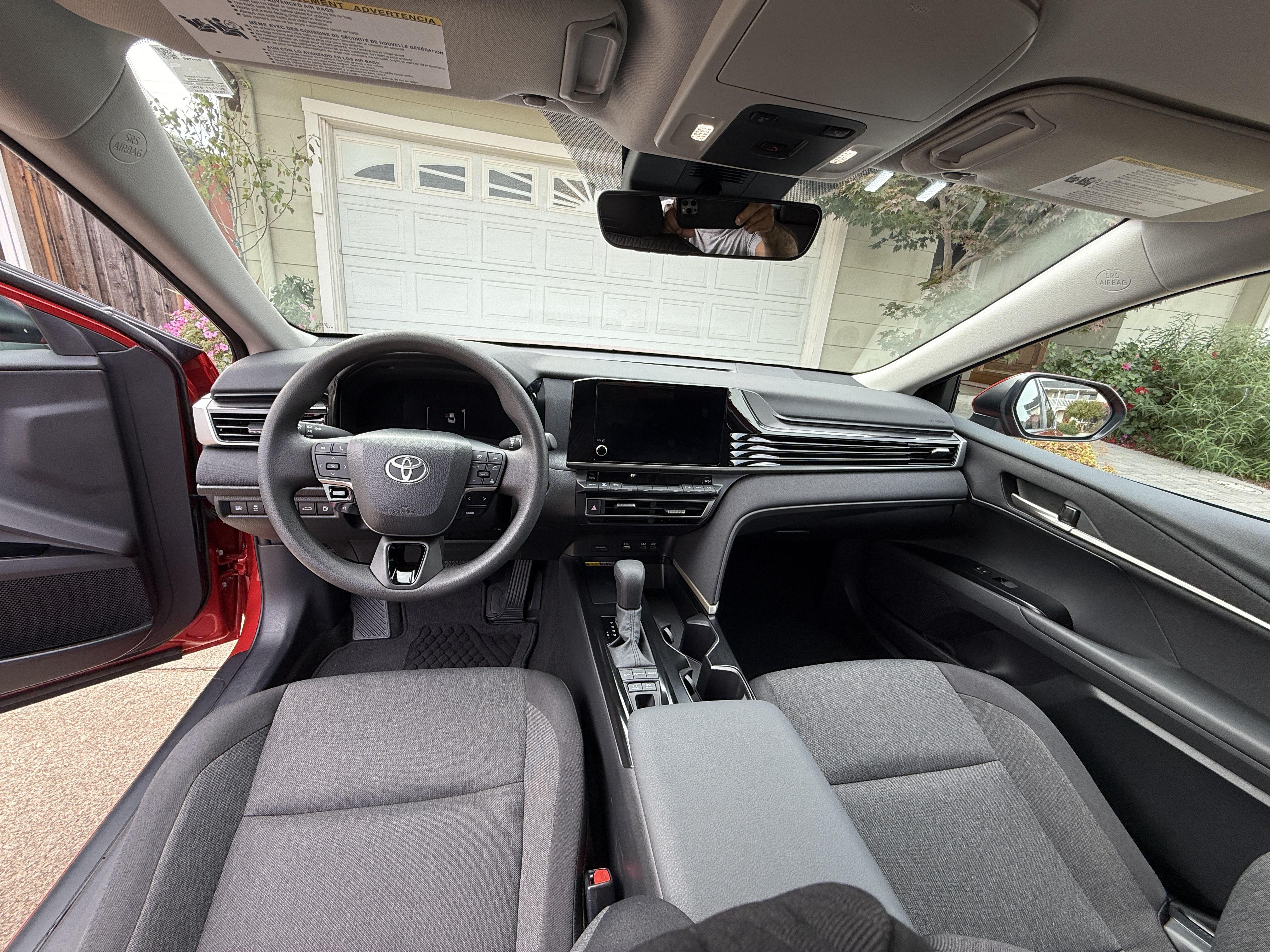 Used 2025 Toyota Camry LE w/ Convenience Package FWD image 16