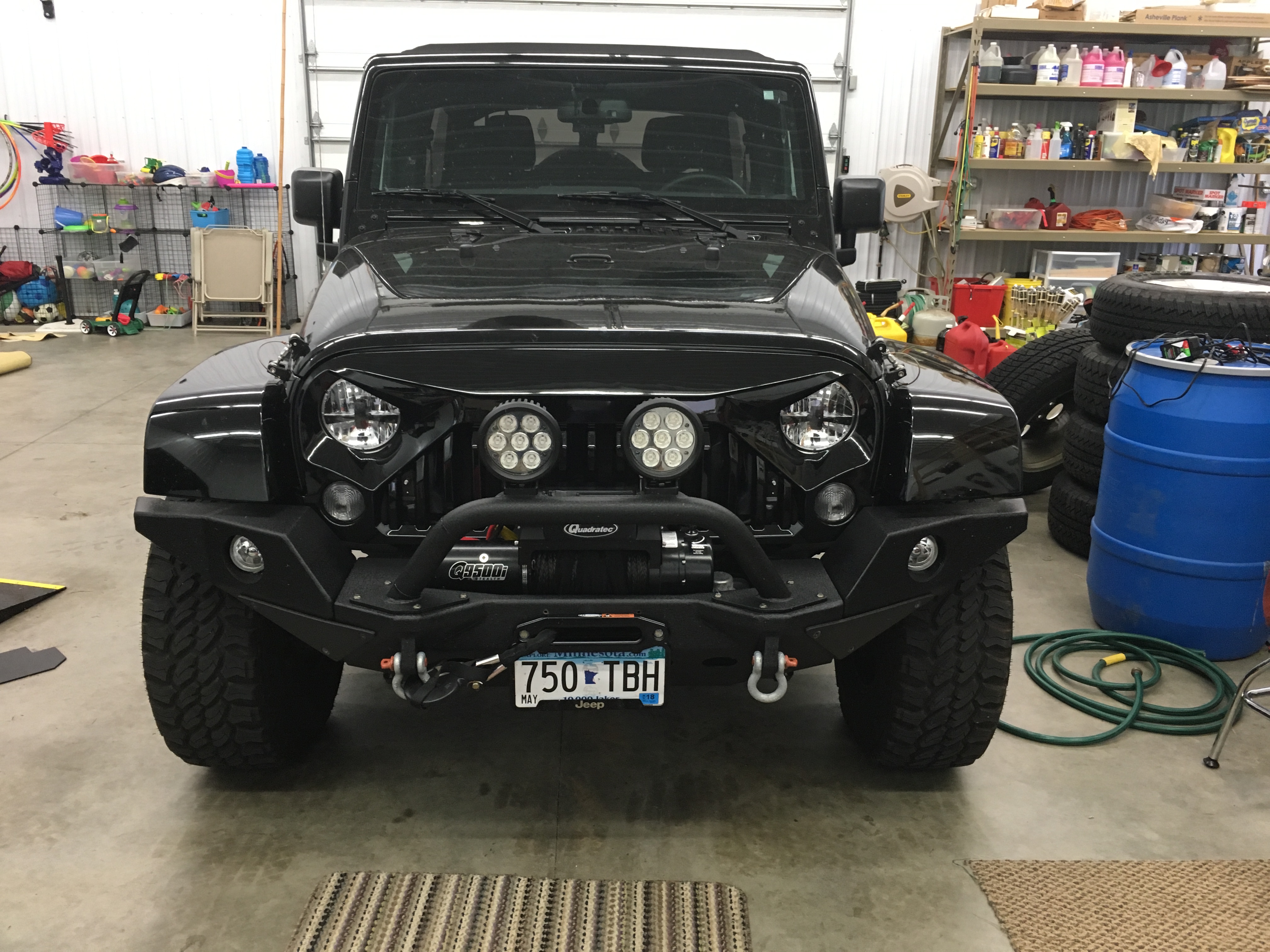 Used 2015 Jeep Wrangler Unlimited Sahara w/ Connectivity Group AWD/4WD image 18