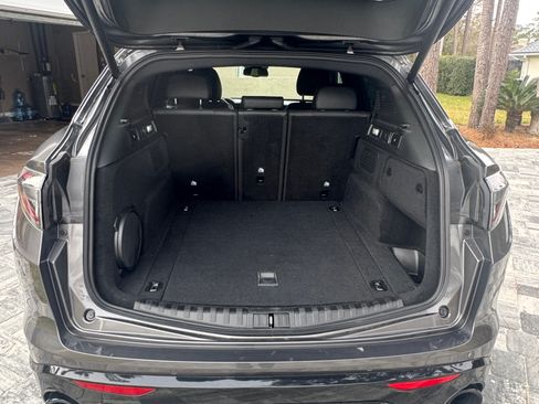 Used 2024 Alfa Romeo Stelvio Veloce image 15