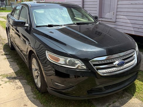 Used 2012 Ford Taurus SEL FWD image 9