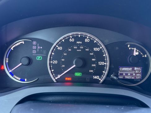 Used 2014 Lexus CT 200h 200h Hatchback 4D image 5