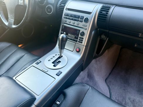 Used 2004 INFINITI G35 Coupe w/ Premium Pkg image 12