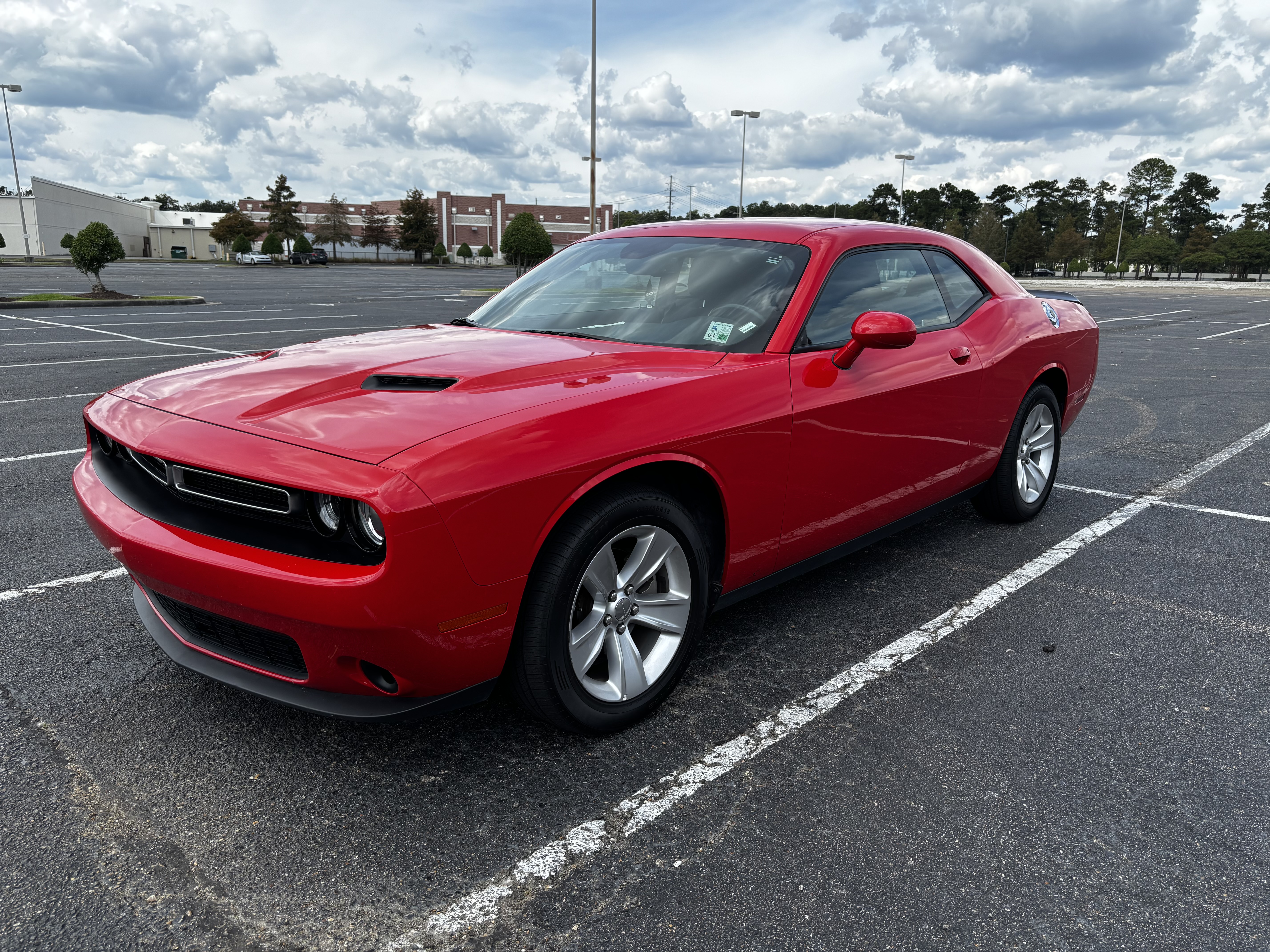 Used 2023 Dodge Challenger SXT RWD image 2