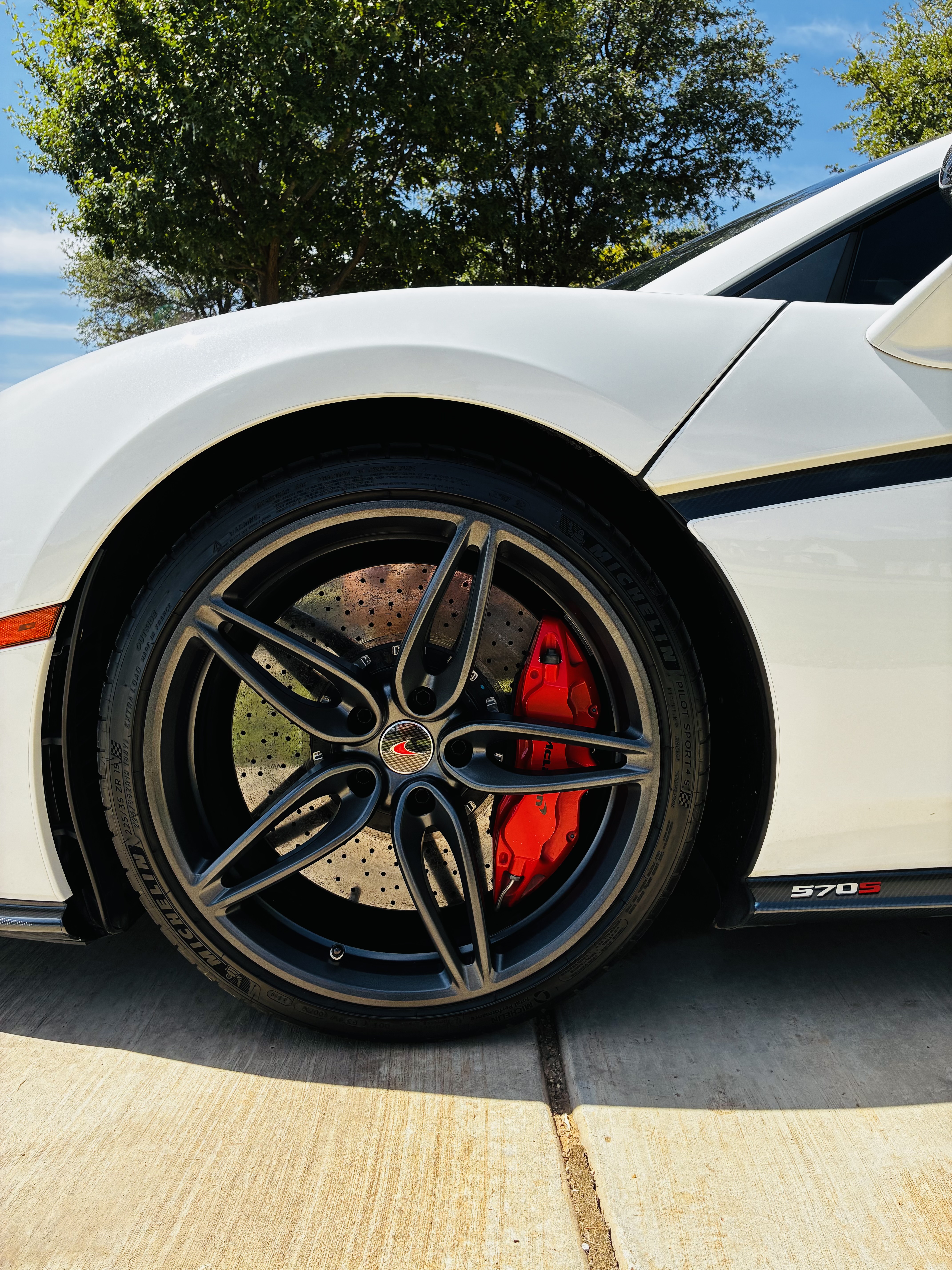 Used 2016 McLaren 570S Coupe RWD image 10
