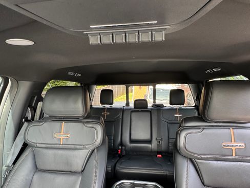 Used 2023 Ford F350 Platinum image 12