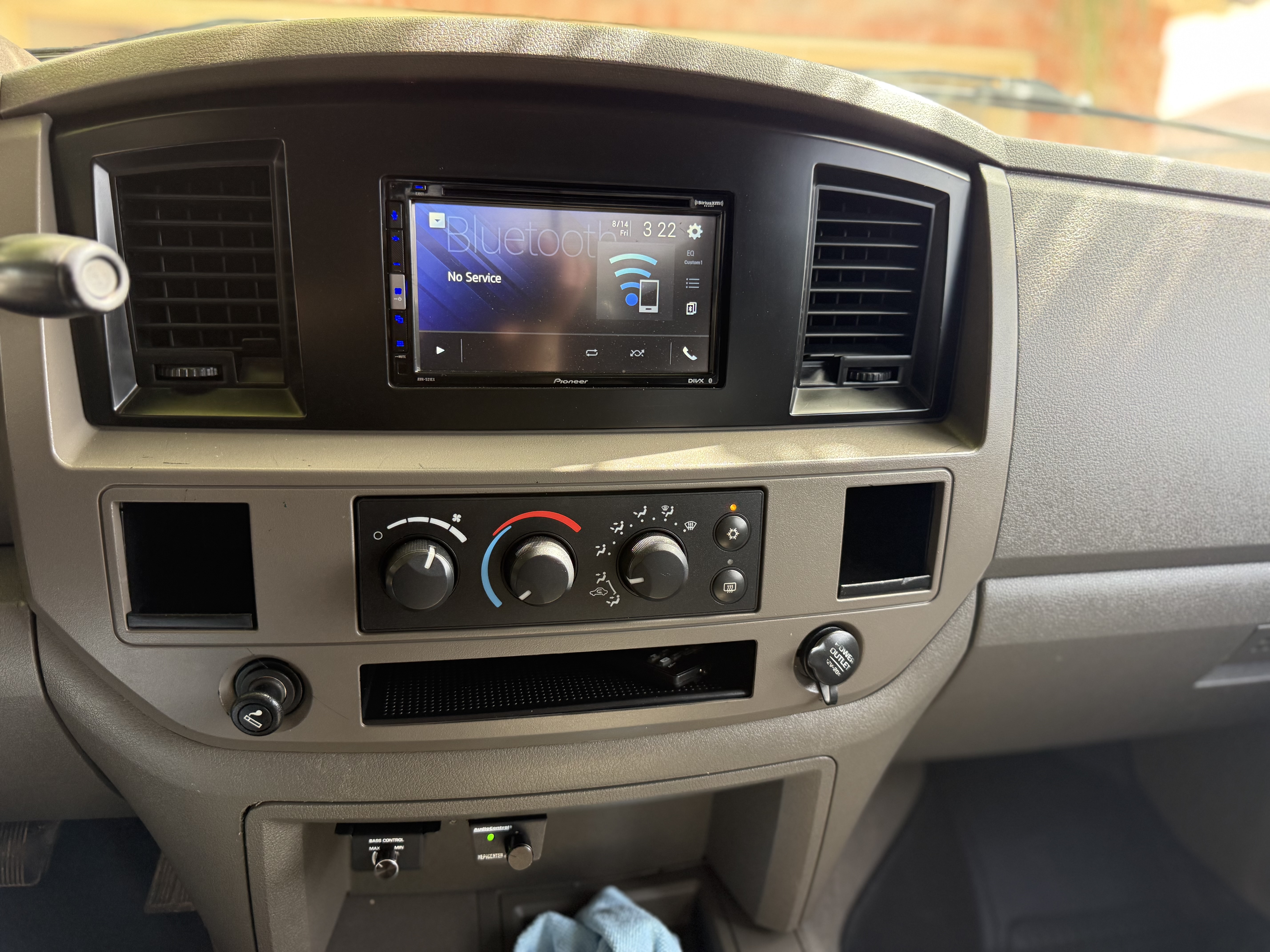 Used 2006 Dodge Ram 2500 Truck SLT AWD/4WD image 10
