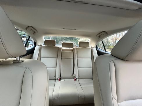 Used 2013 Lexus ES 350 w/ Premium Pkg image 15