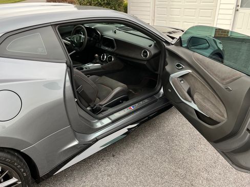 Used 2021 Chevrolet Camaro ZL1 w/ LPO, ZL1 Protection Package RWD image 14