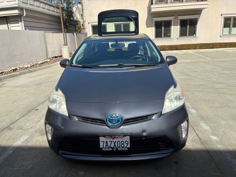 Used 2013 Toyota Prius Four image 1