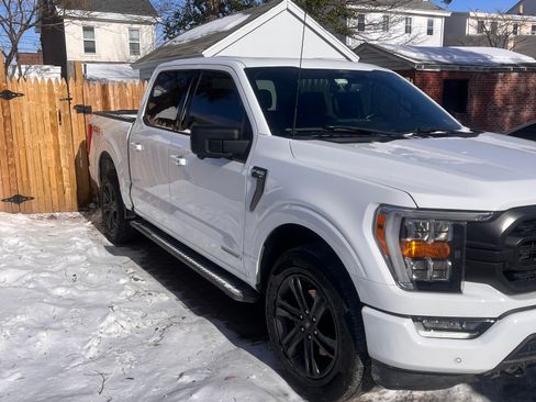 Used 2022 Ford F150 XLT w/ Equipment Group 302A High image 1