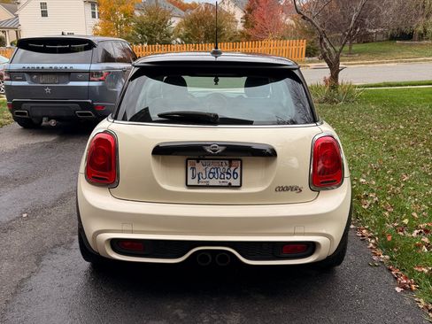 Used 2015 MINI Cooper S image 14