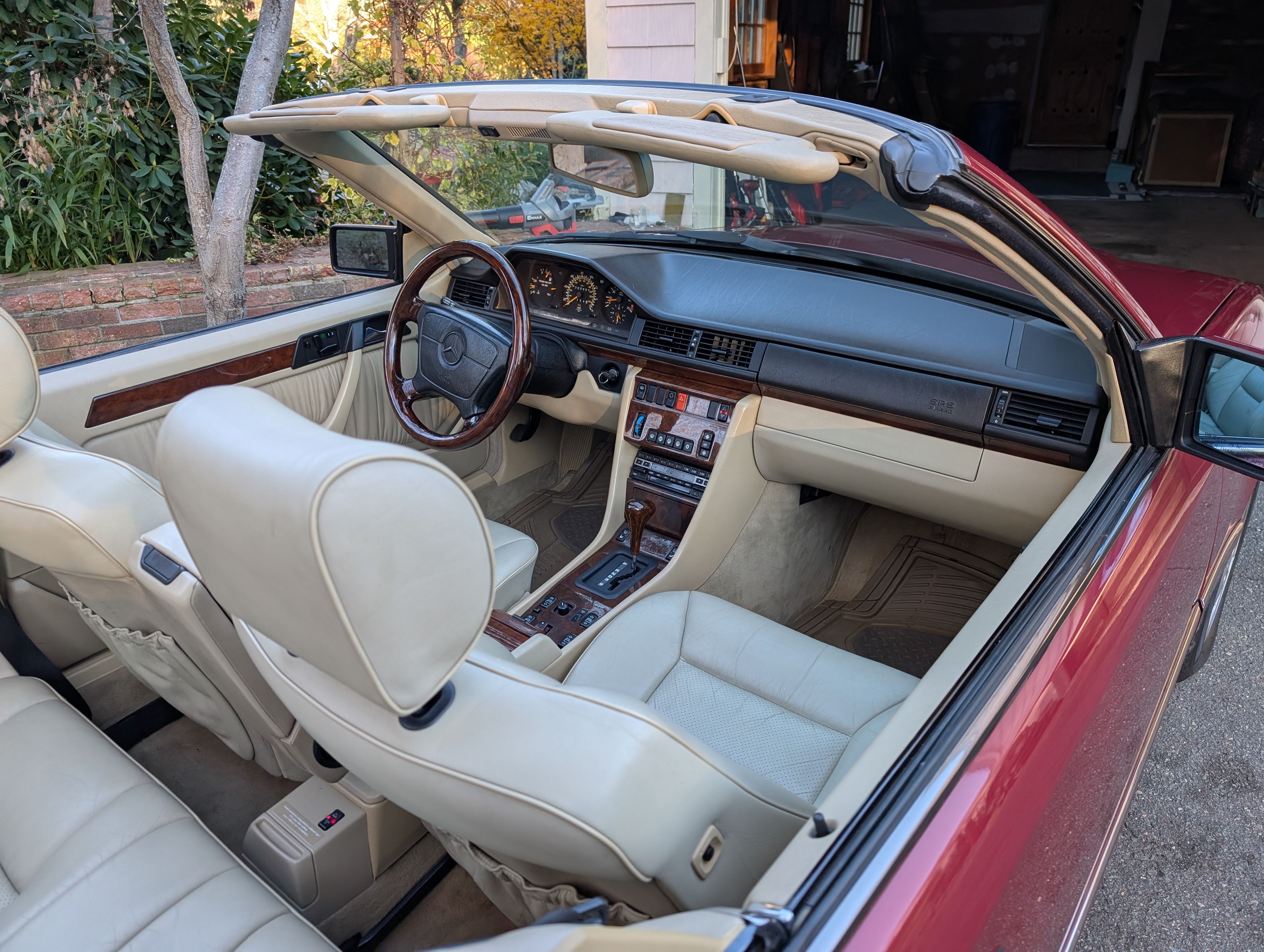 Used 1993 Mercedes-Benz 300 CE Convertible image 10