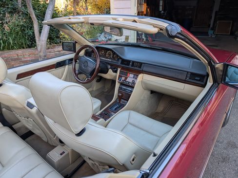 Used 1993 Mercedes-Benz 300 CE Convertible image 10